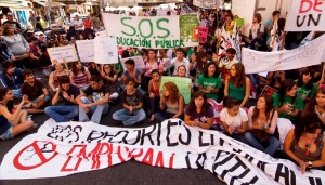 Los estudiantes llaman a otra huelga general en marzo contra Wert